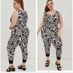 Torrid Lovesick Sleeveless Hooded Floral Spray Paint Jumpsuit